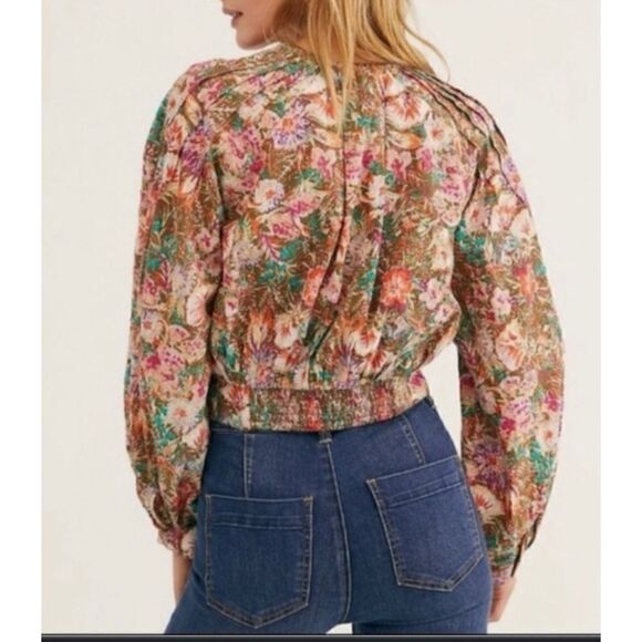 Free People  Party Playlist Wrap Blouse Cropped Long Sleeve Blouse Floral Sz M - Picture 3 of 6
